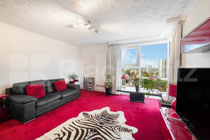 Bright, Refurbished 2 Bed Flat Steps from Primrose Hill Park Adelaide Road, Primrose Hill / Chalk Farm